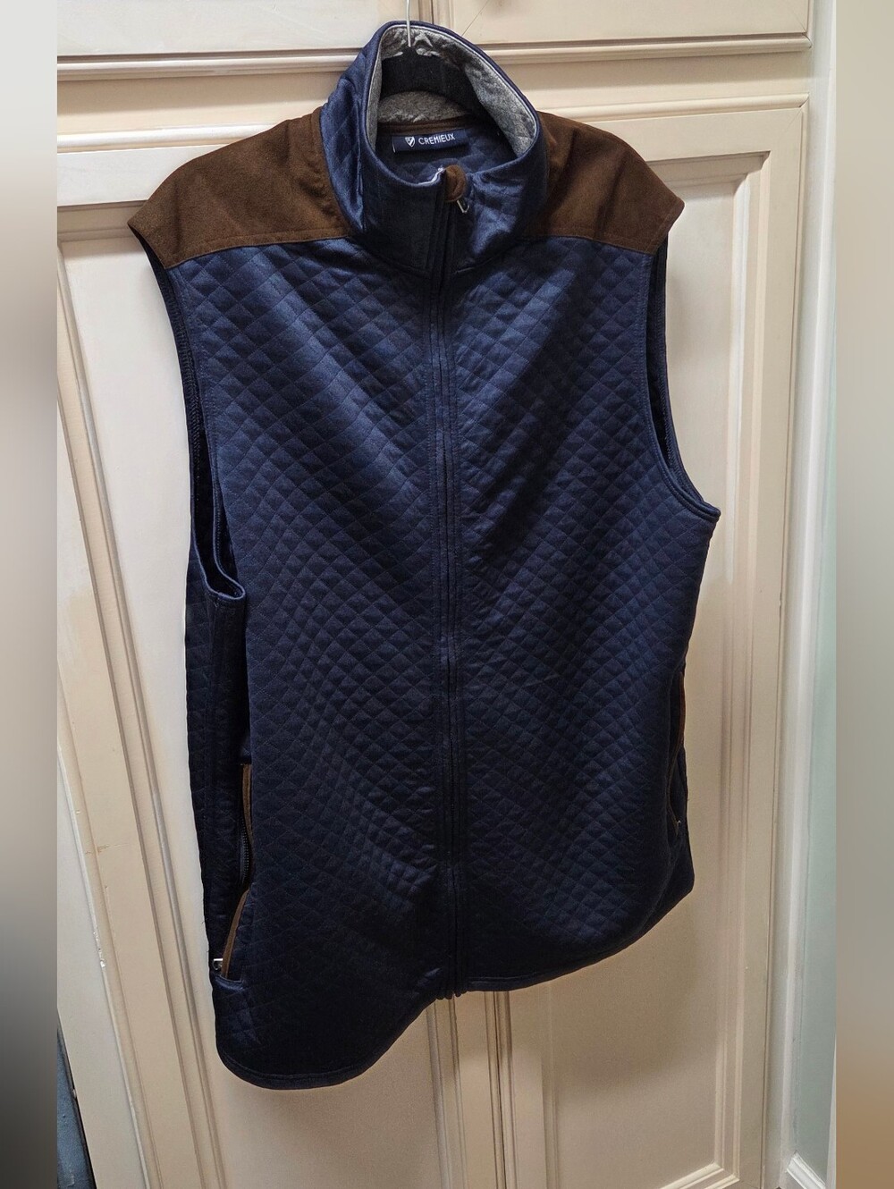 Daniel Cremieux Navy Quilted Zip Up Jacket Vest With Brown Trim And Pockets